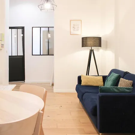 Cozy - Close To Montmartre * Parigi